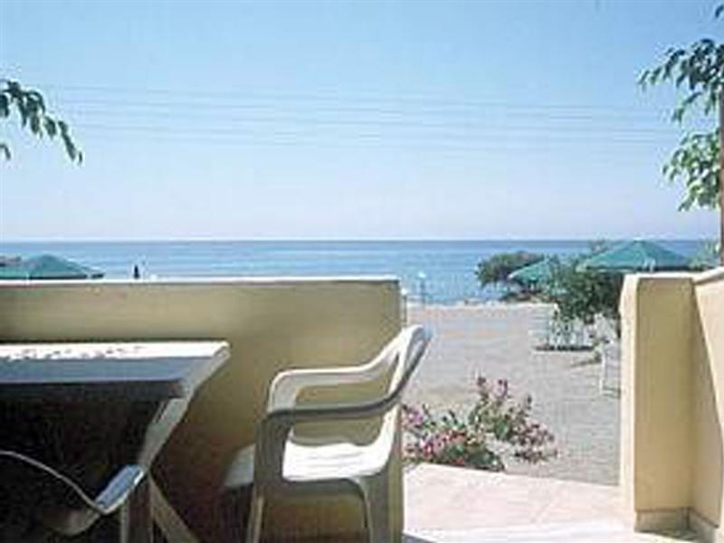 Mary Beach Apartments Frangokastello Esterno foto